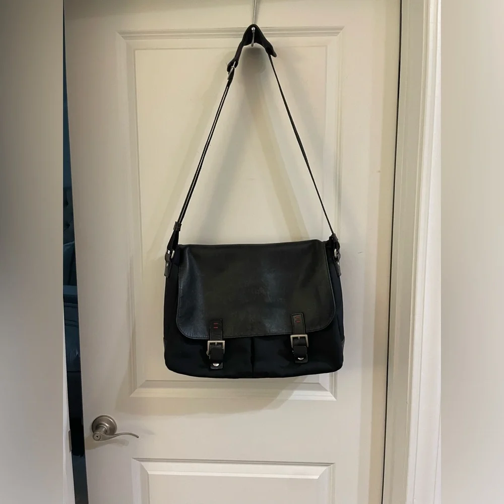 JACK GEORGES Leather Nylon Messenger Bag Black